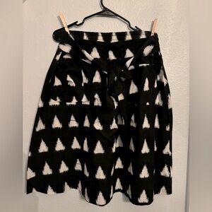 Cotton Blend Skirt.  Sz L